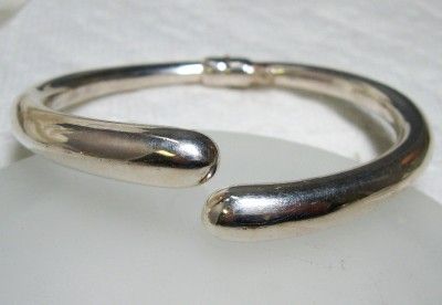   Hinged 925 Sterling Silver Bracelet Marked M Italy 12.50 g  